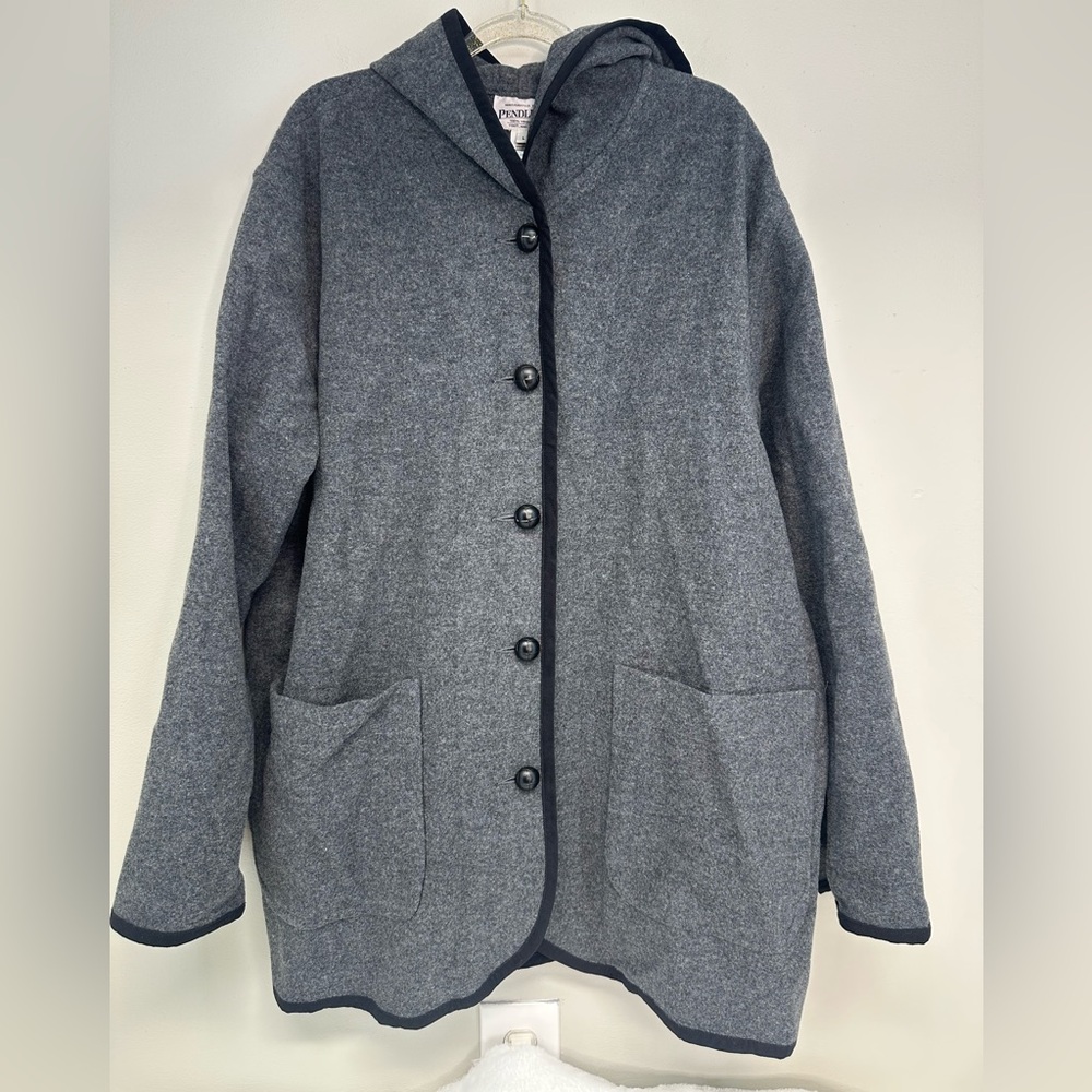 Pendleton Charcoal gray 100% Virgin Wool women’s coat with hood black trim large